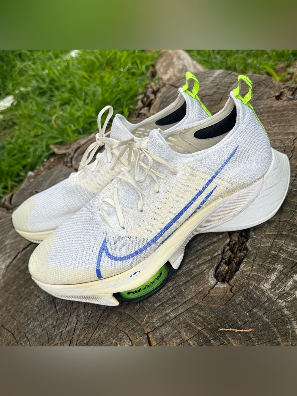 NIKE AIR ZOOM TEMPO NEXT% FLYKNIT WHITE RACER BLUE mens Size 10.5